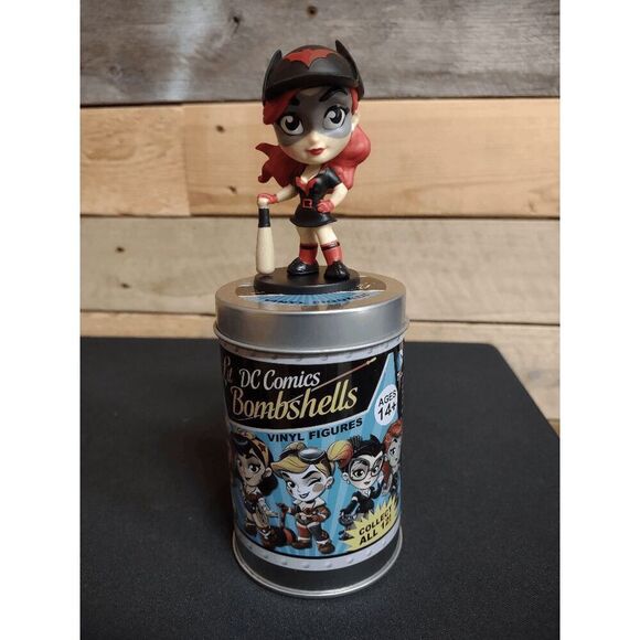 Lil DC Comics Bombshells Batwoman 3" Vinyl Figure 2016 - Picture 1 of 2